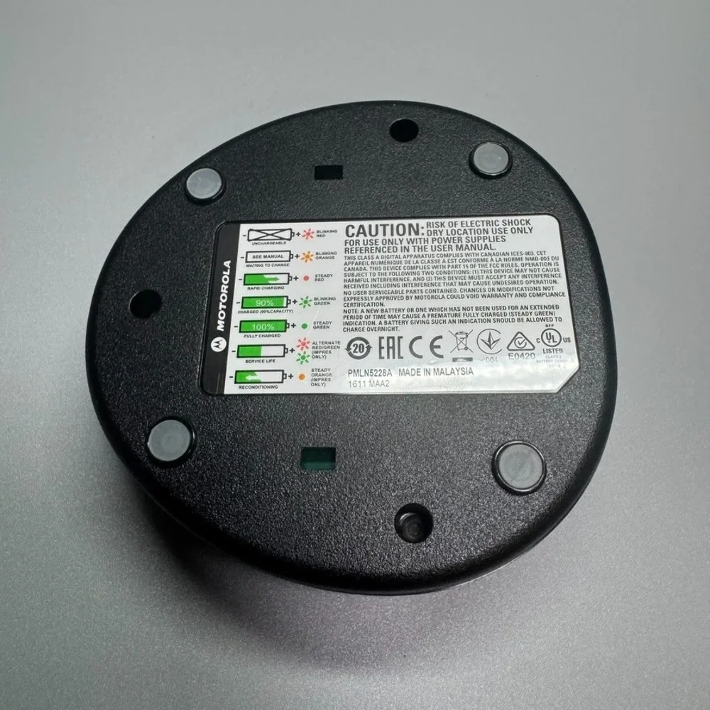 Genuine Motorola PMLN5228A 2-Way‎ Radio Charger Base for CP185 CP1300 CP1600